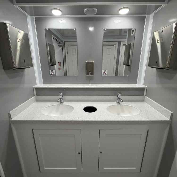 Double round sink